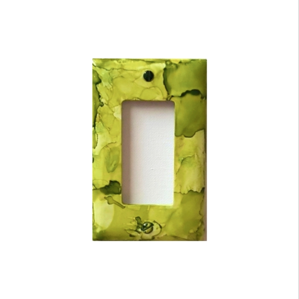 Hand Crafted Green Abstract Design Single Rocker Cover Plate - Picture 2 of 2